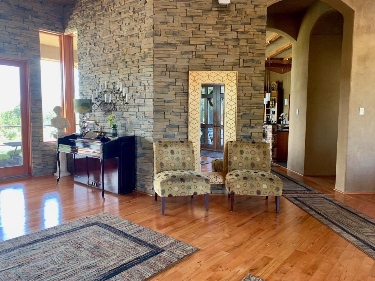 ニューブラウンフェルズ Scenic Hill Country Retreat - Rhino Ranchヴィラ エクステリア 写真