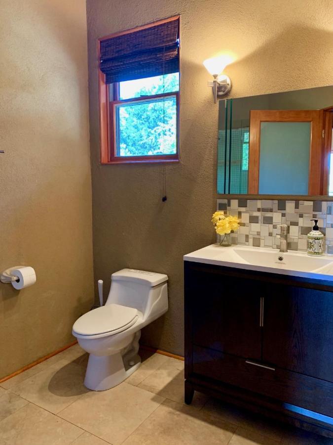 ニューブラウンフェルズ Scenic Hill Country Retreat - Rhino Ranchヴィラ エクステリア 写真