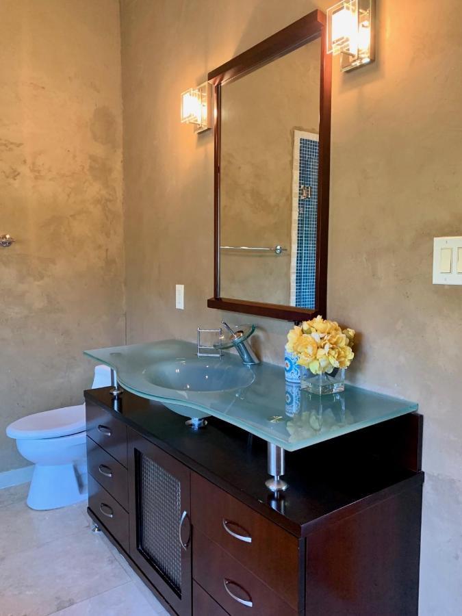 ニューブラウンフェルズ Scenic Hill Country Retreat - Rhino Ranchヴィラ エクステリア 写真