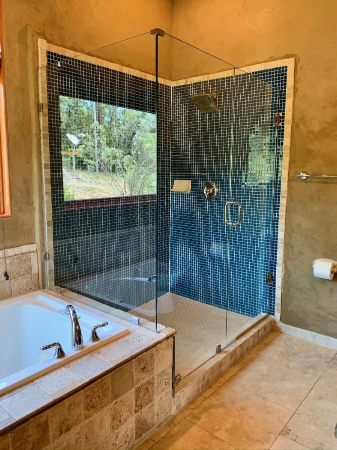 ニューブラウンフェルズ Scenic Hill Country Retreat - Rhino Ranchヴィラ エクステリア 写真