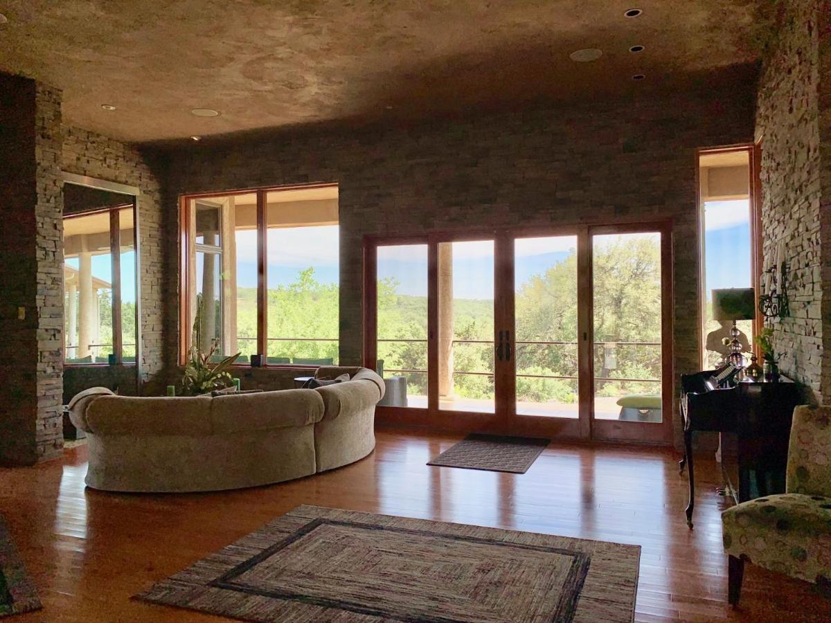 ニューブラウンフェルズ Scenic Hill Country Retreat - Rhino Ranchヴィラ エクステリア 写真